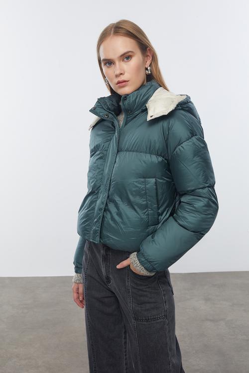  ÇIKARILABİLİR KAPÜŞONLU ŞİŞME MONT