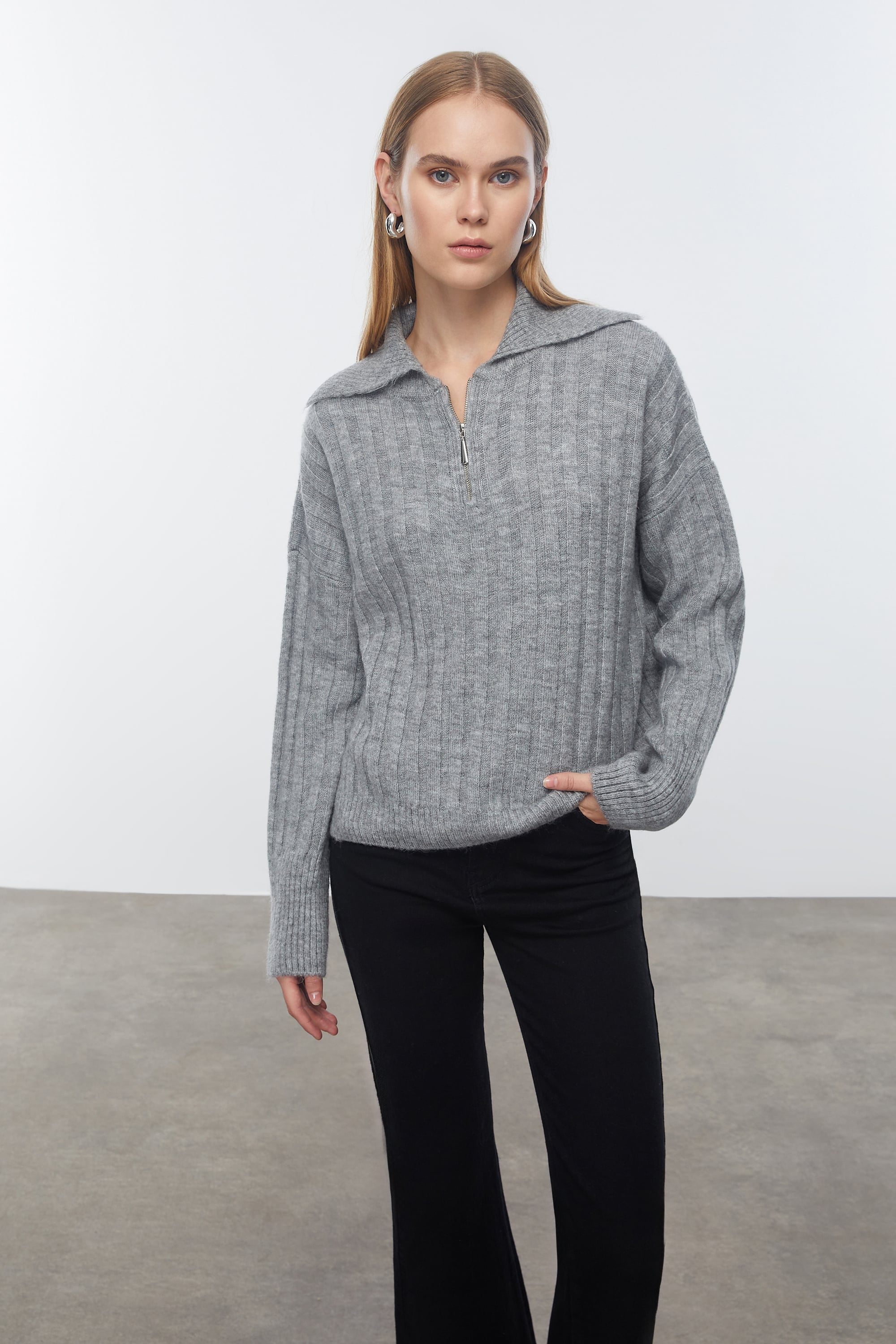 FERMUARLI TRİKO KAZAK