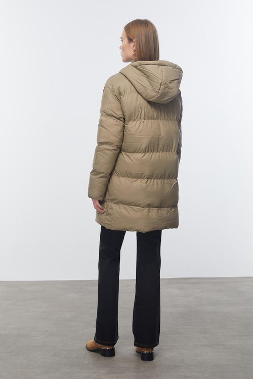  KAPÜŞONLU ŞİŞME MONT