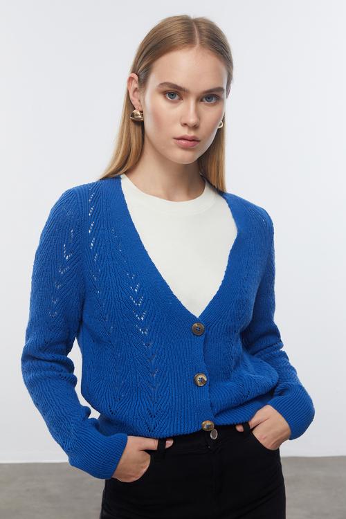  DÜĞMELİ V YAKA TRİKO HIRKA