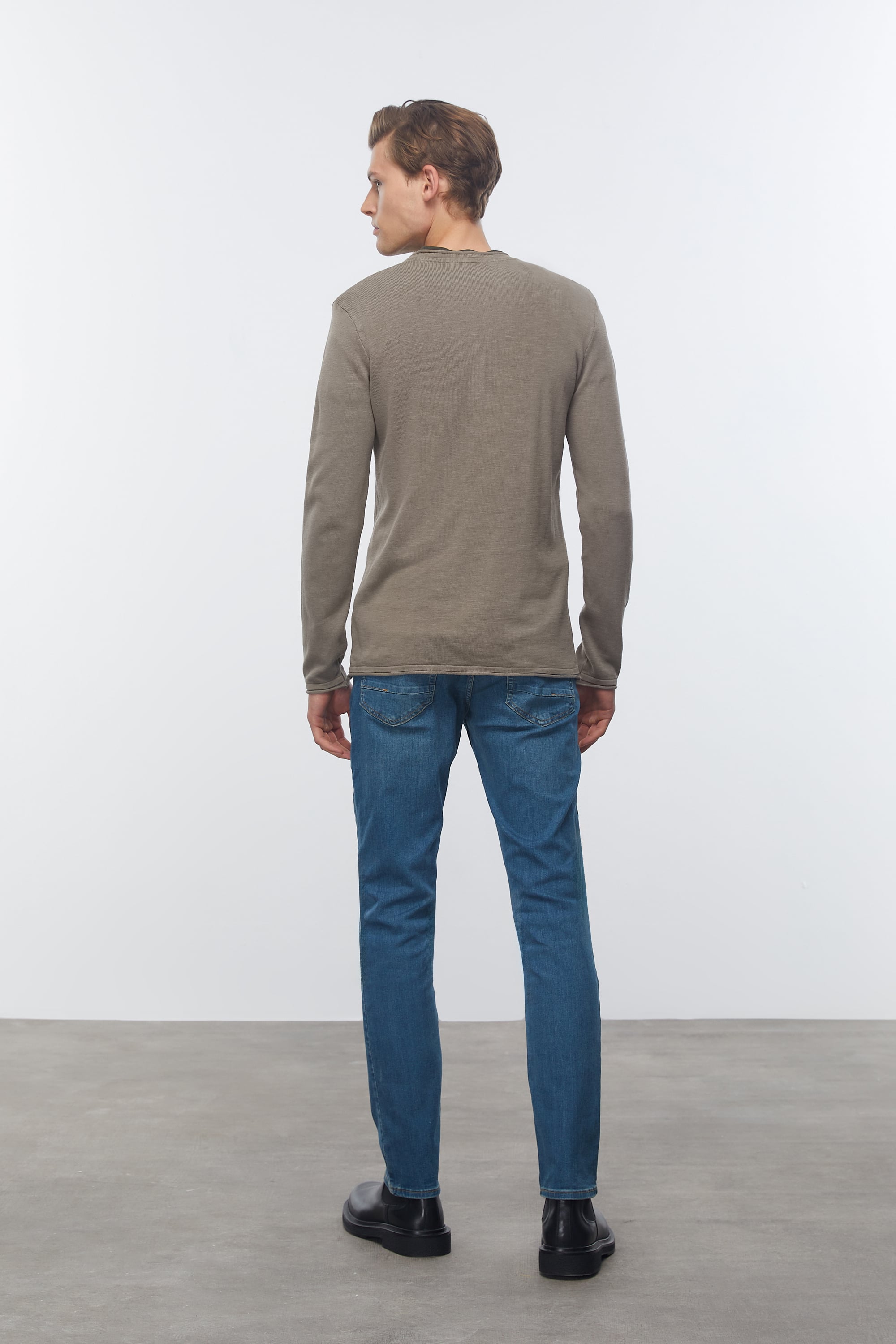 PAMUKLU BİSİKLET YAKA TRİKO KAZAK