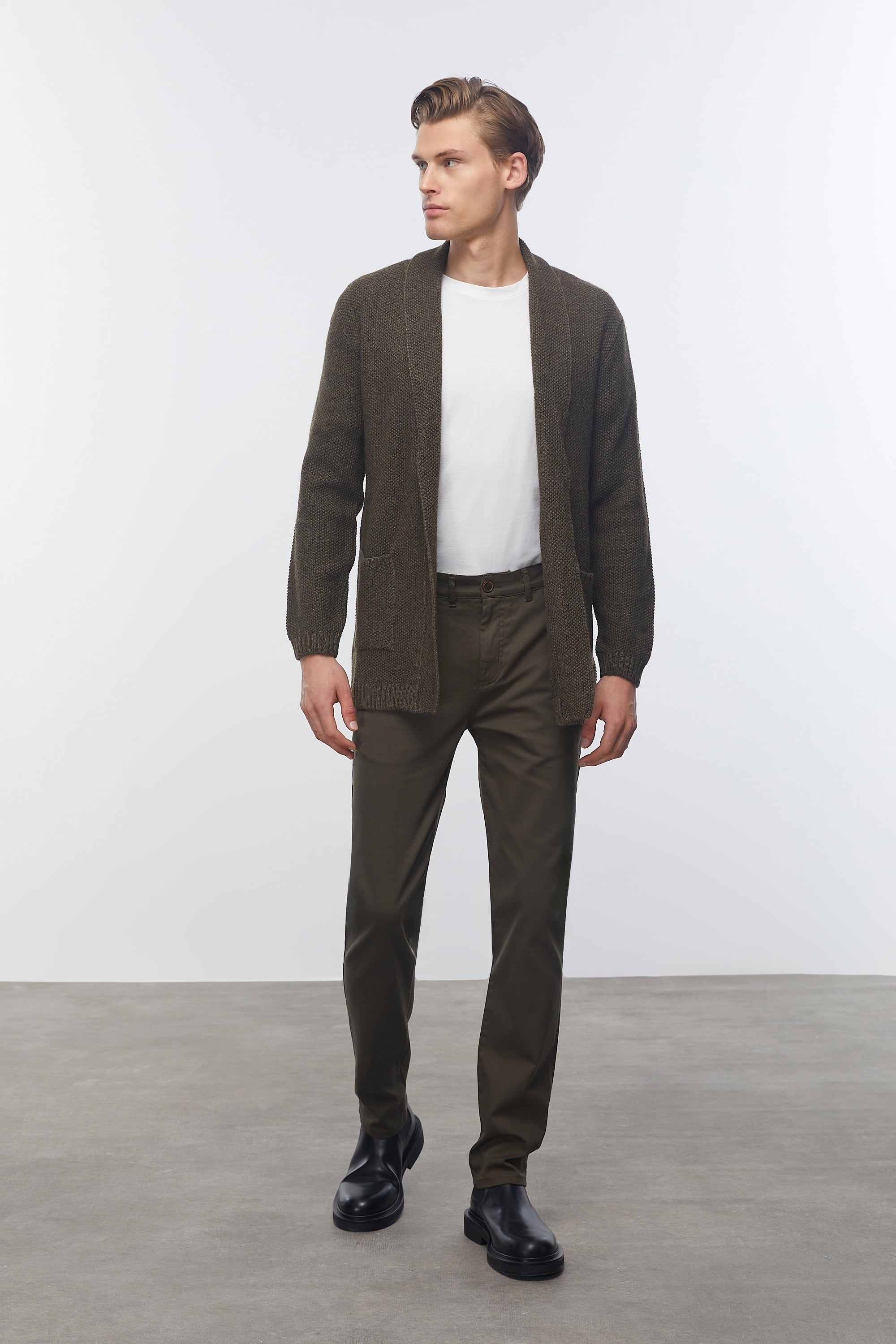 YÜN KARIŞIMLI ŞAL YAKA HIRKA