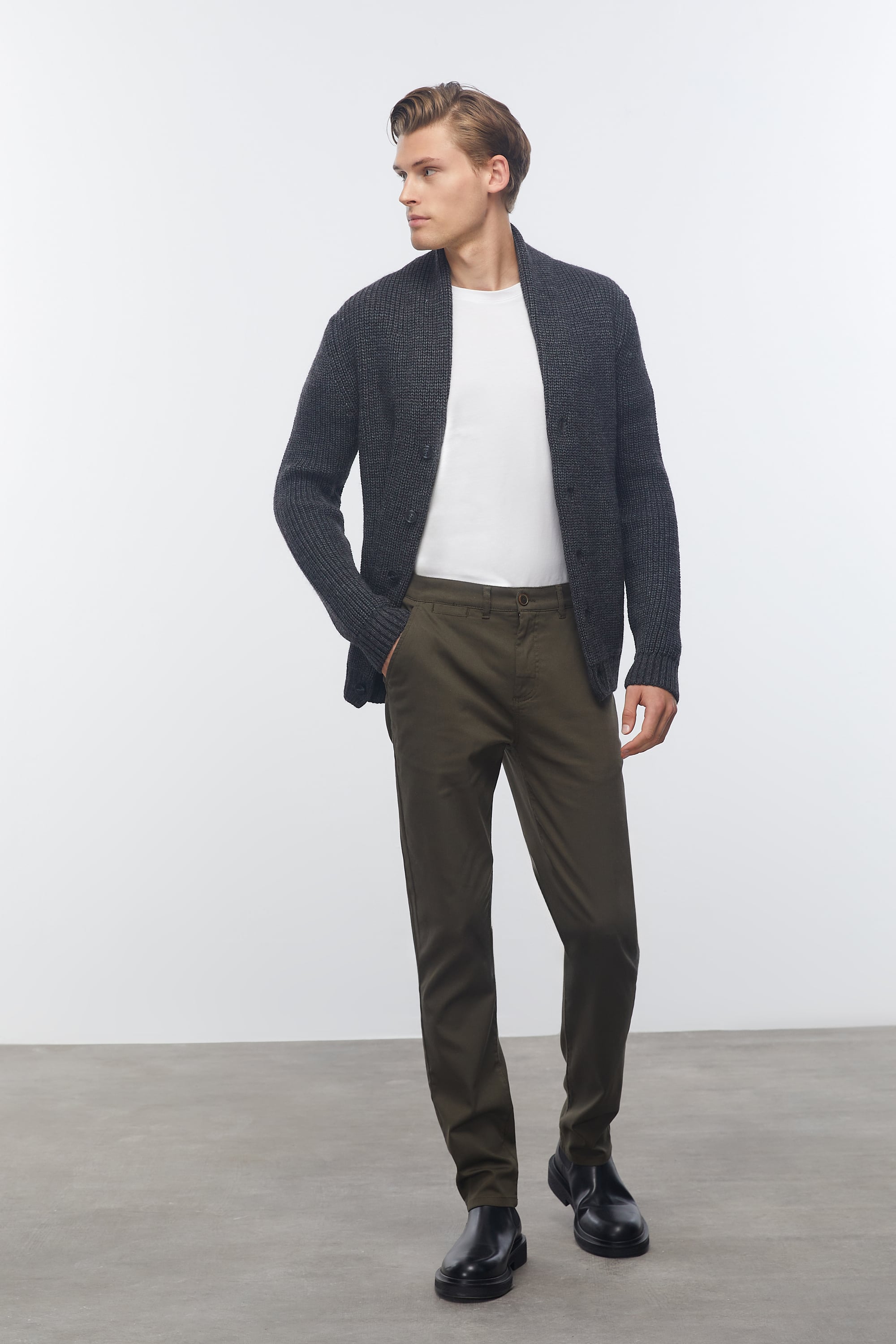 YÜN KARIŞIMLI ŞAL YAKA HIRKA