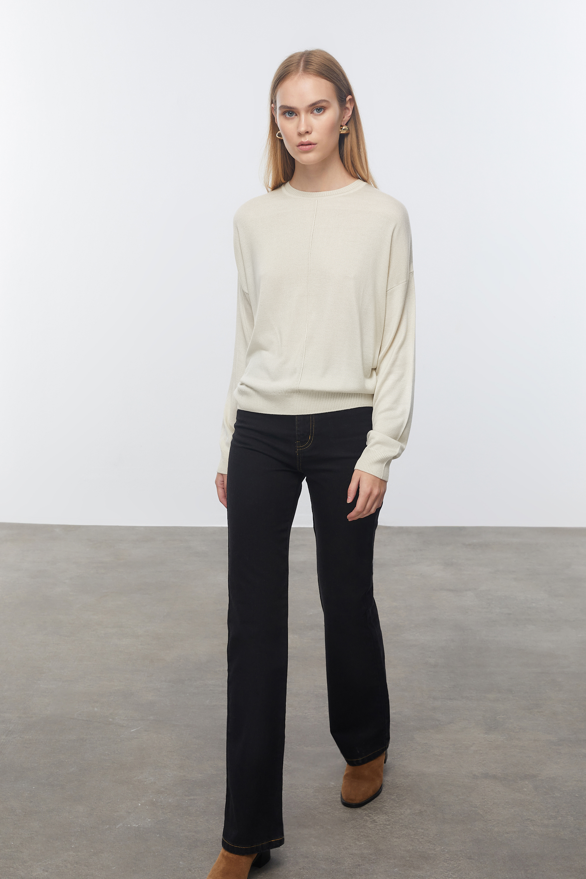 BİSİKLET YAKA TRİKO KAZAK