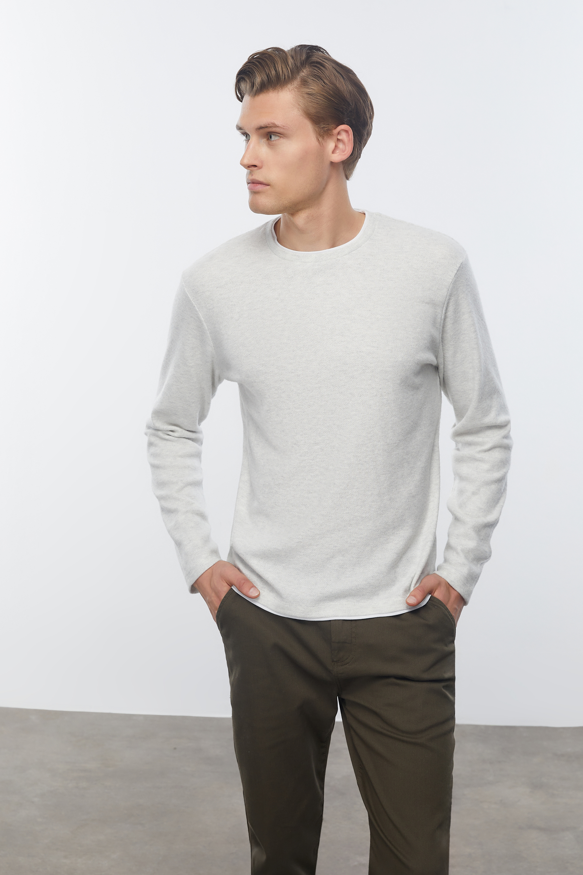 BİSİKLET YAKA SWEATSHIRT