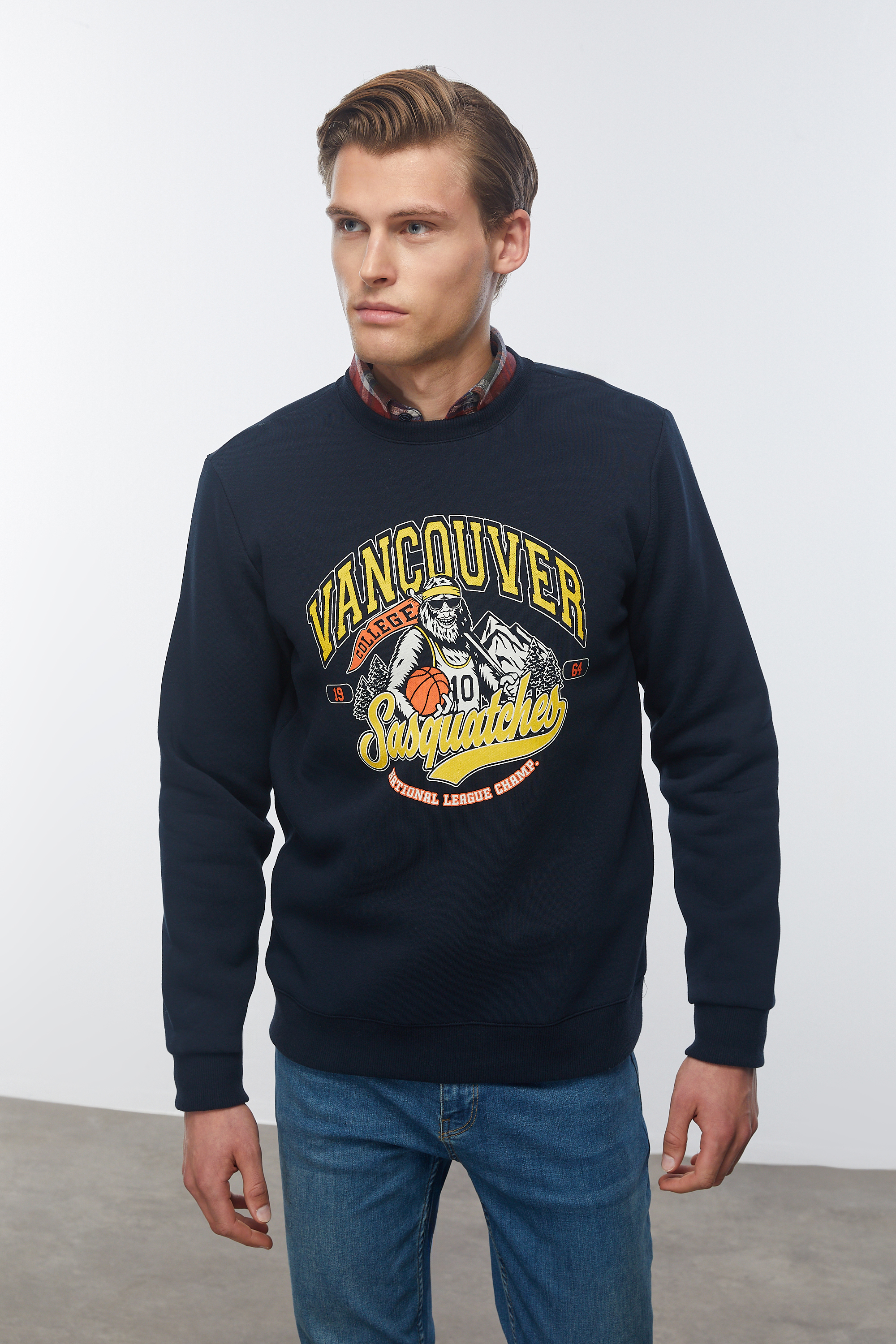 BASKILI BİSİKLET YAKA SWEATSHIRT