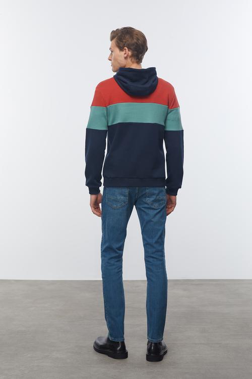  RENK BLOKLU KAPÜŞONLU SWEATSHIRT