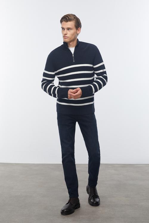  ÇİZGİLİ YARIM FERMUARLI DİK YAKA TRİKO KAZAK