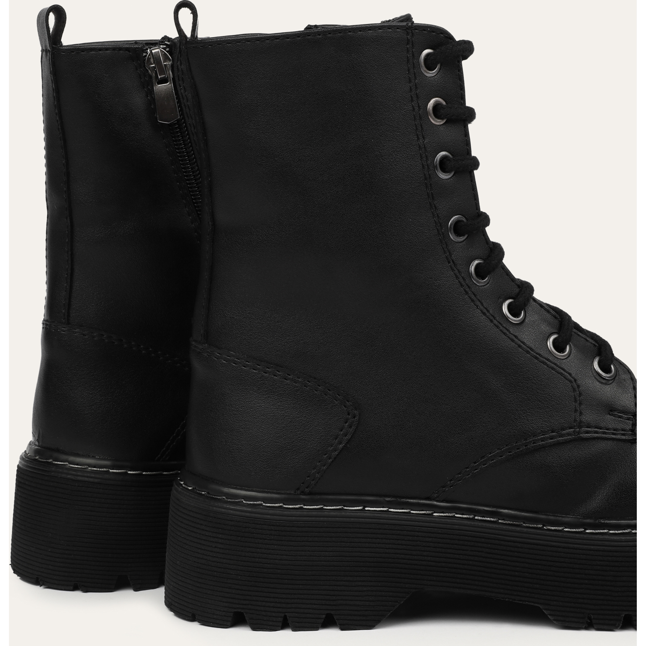 KALIN TABANLI BAĞCIKLI BİLEKTE BOT