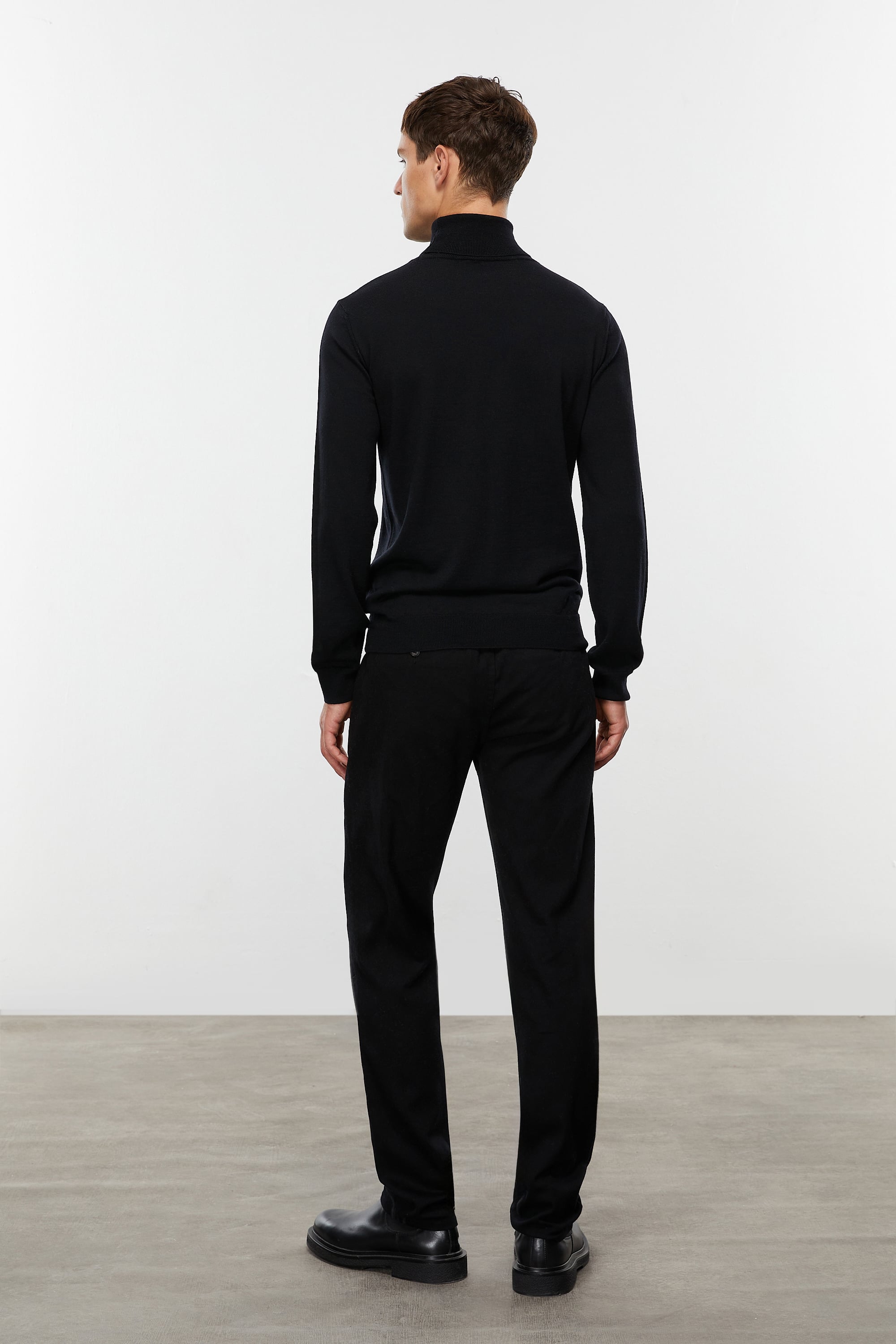 BALIKÇI YAKA MERİNO YÜN KAZAK