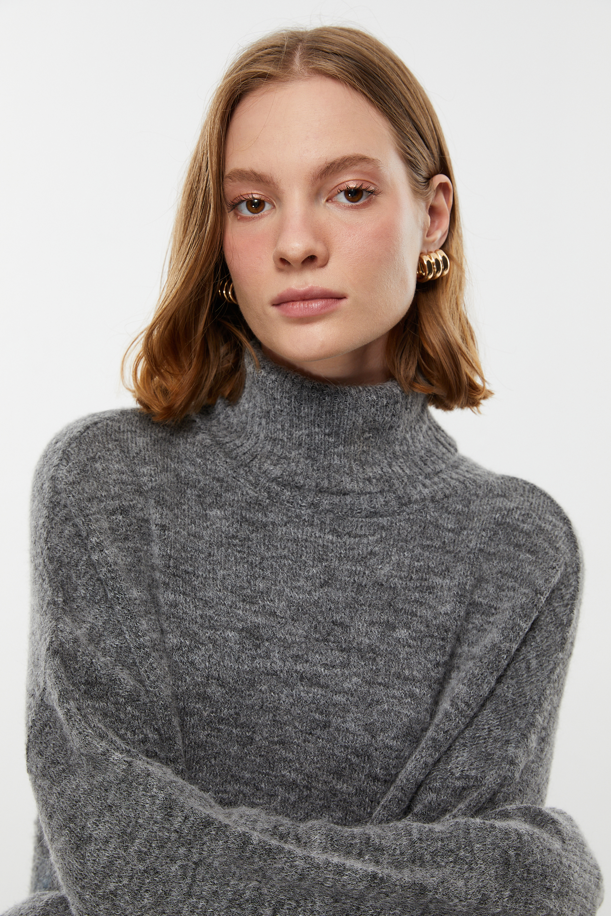 ALPAKA YÜN KARIŞIMLI SIRT DEKOLTELİ KAZAK