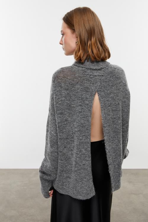  ALPAKA YÜN KARIŞIMLI SIRT DEKOLTELİ KAZAK