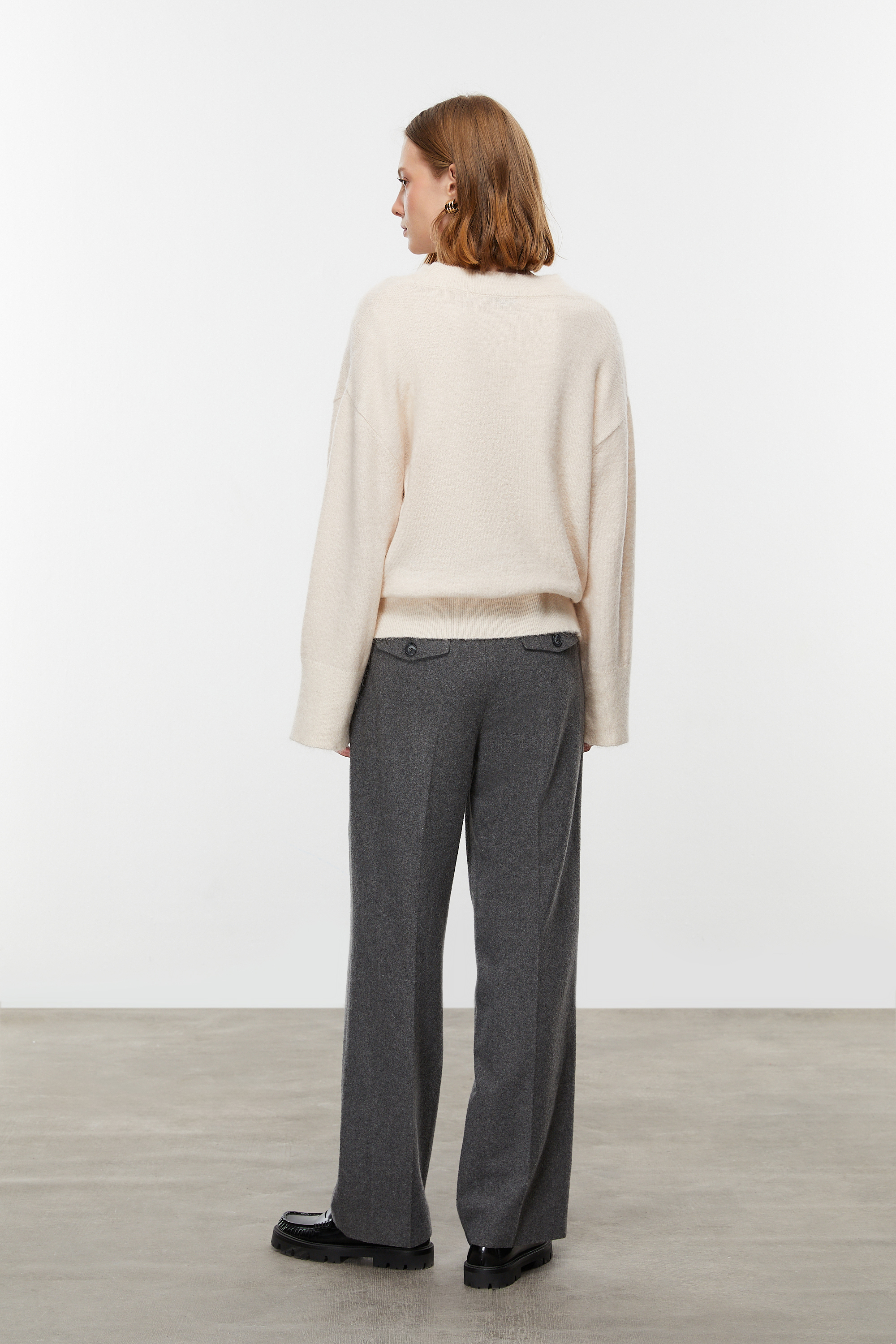 ALPAKA YÜN KARIŞIMLI V YAKA TRİKO KAZAK