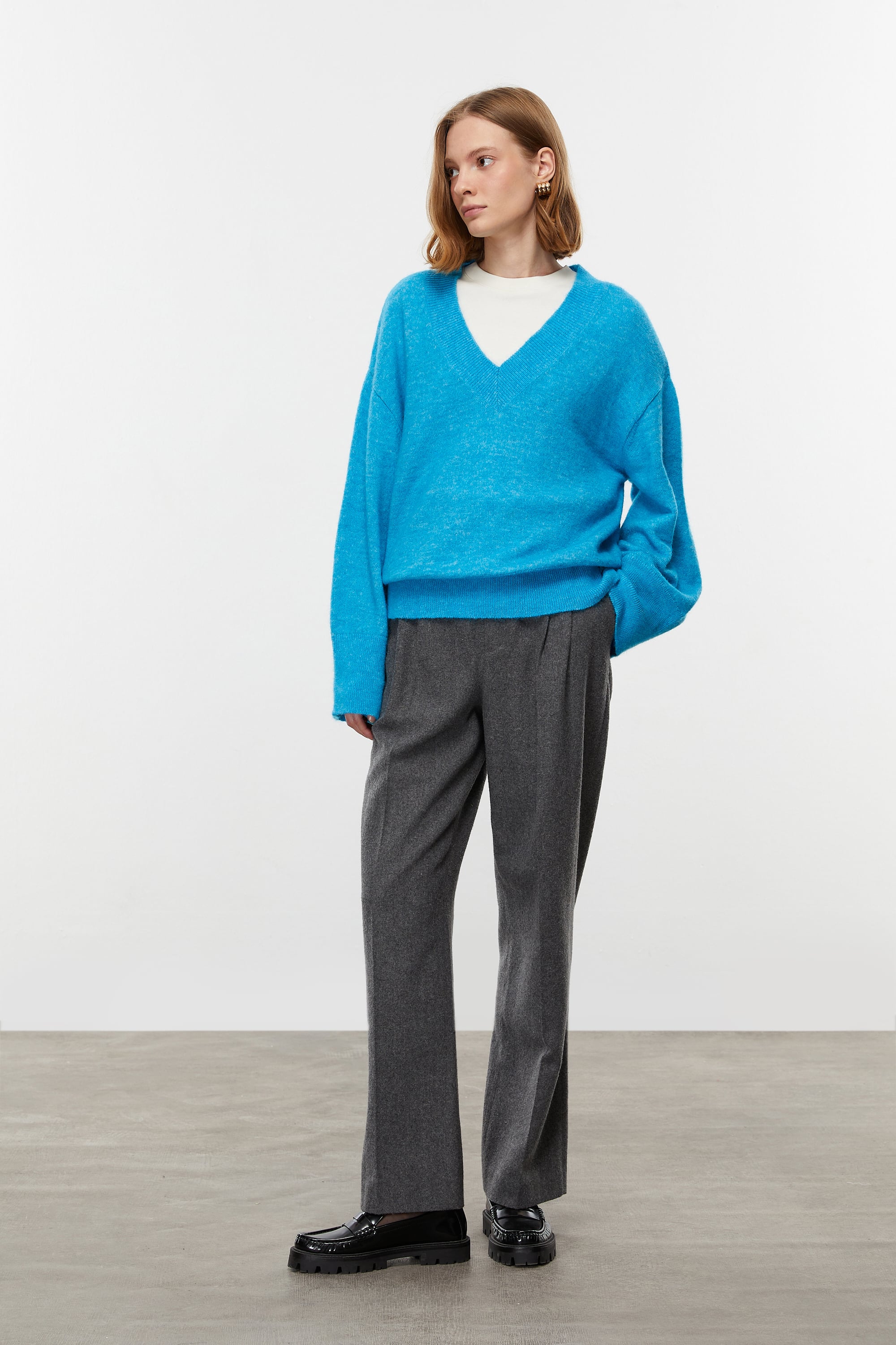 ALPAKA YÜN KARIŞIMLI V YAKA TRİKO KAZAK