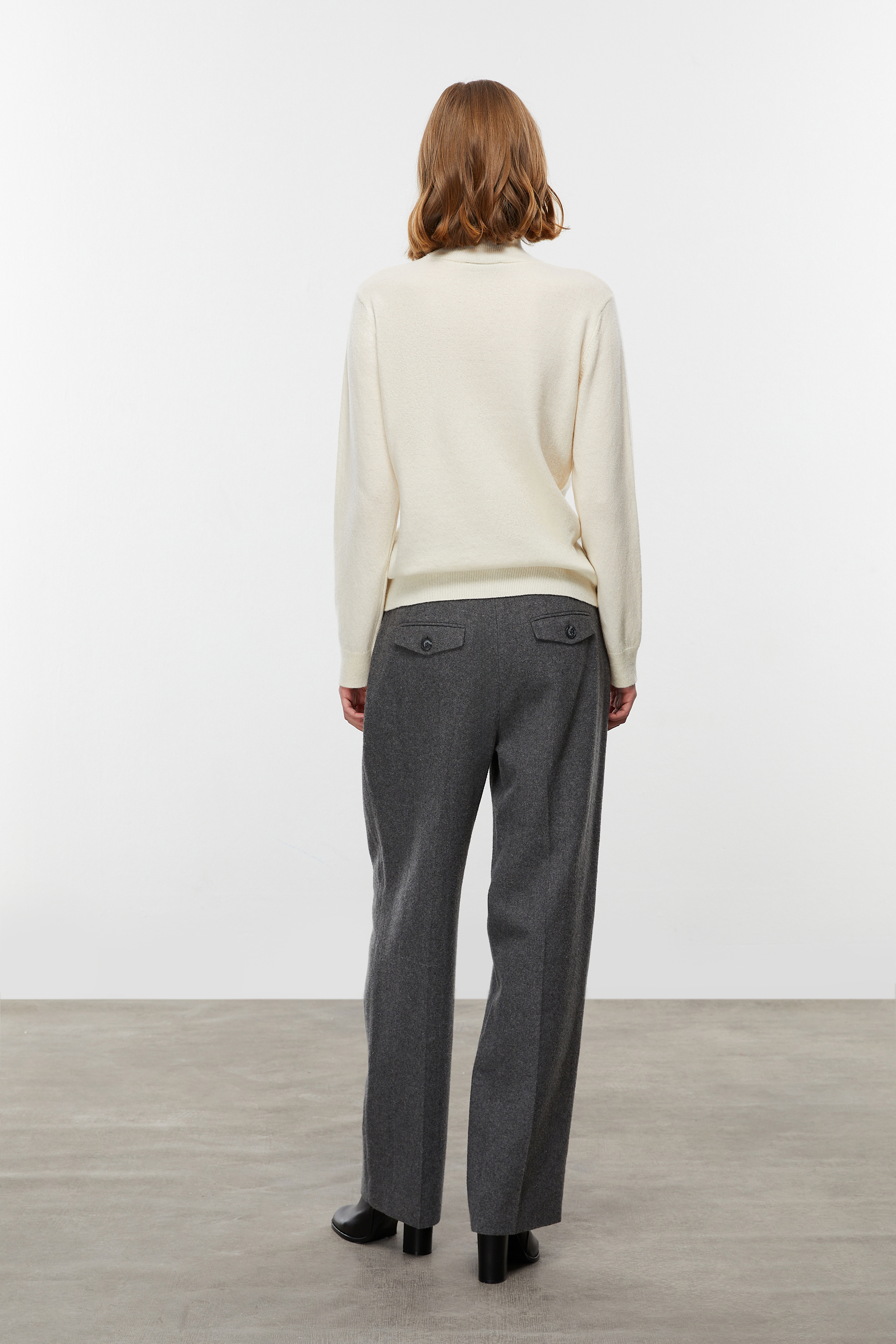 YÜN KARIŞIMLI DİK YAKA TRİKO KAZAK