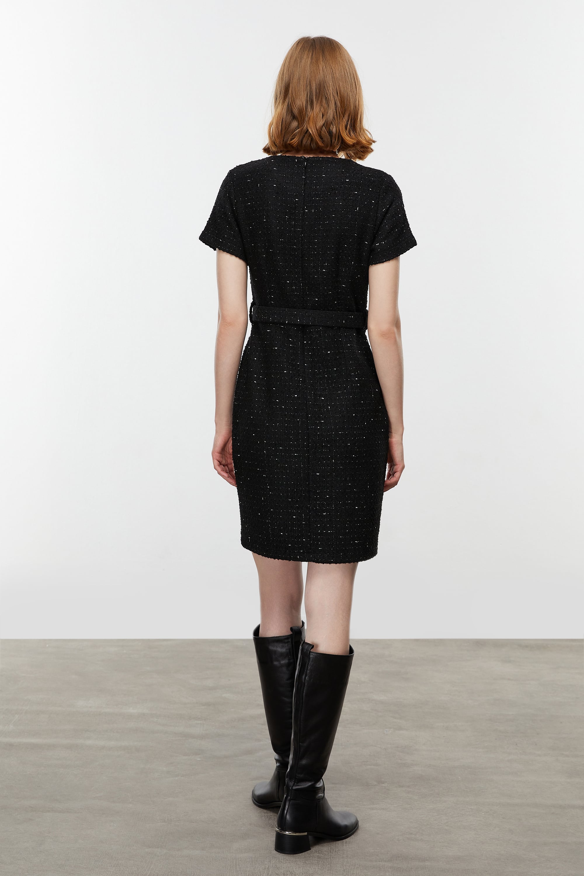 KEMERLİ MİNİ TÜVİT ELBİSE