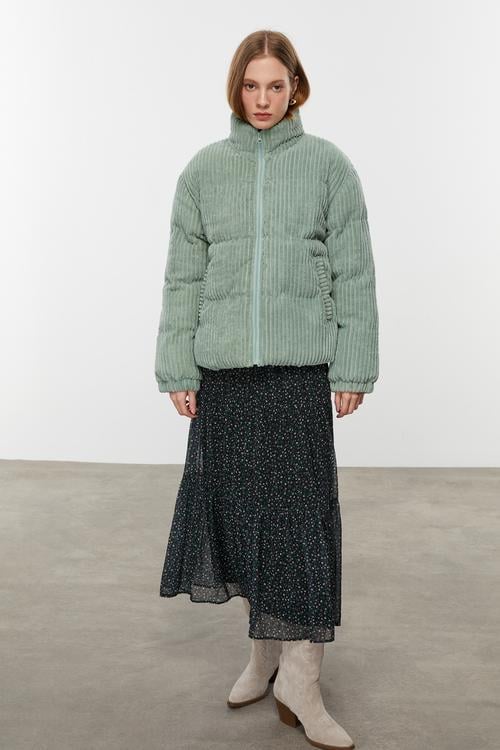  DOKULU DİK YAKA MONT