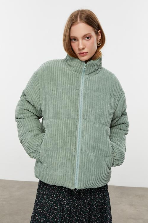  DOKULU DİK YAKA MONT