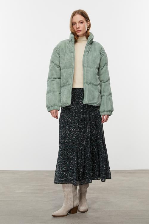  DOKULU DİK YAKA MONT