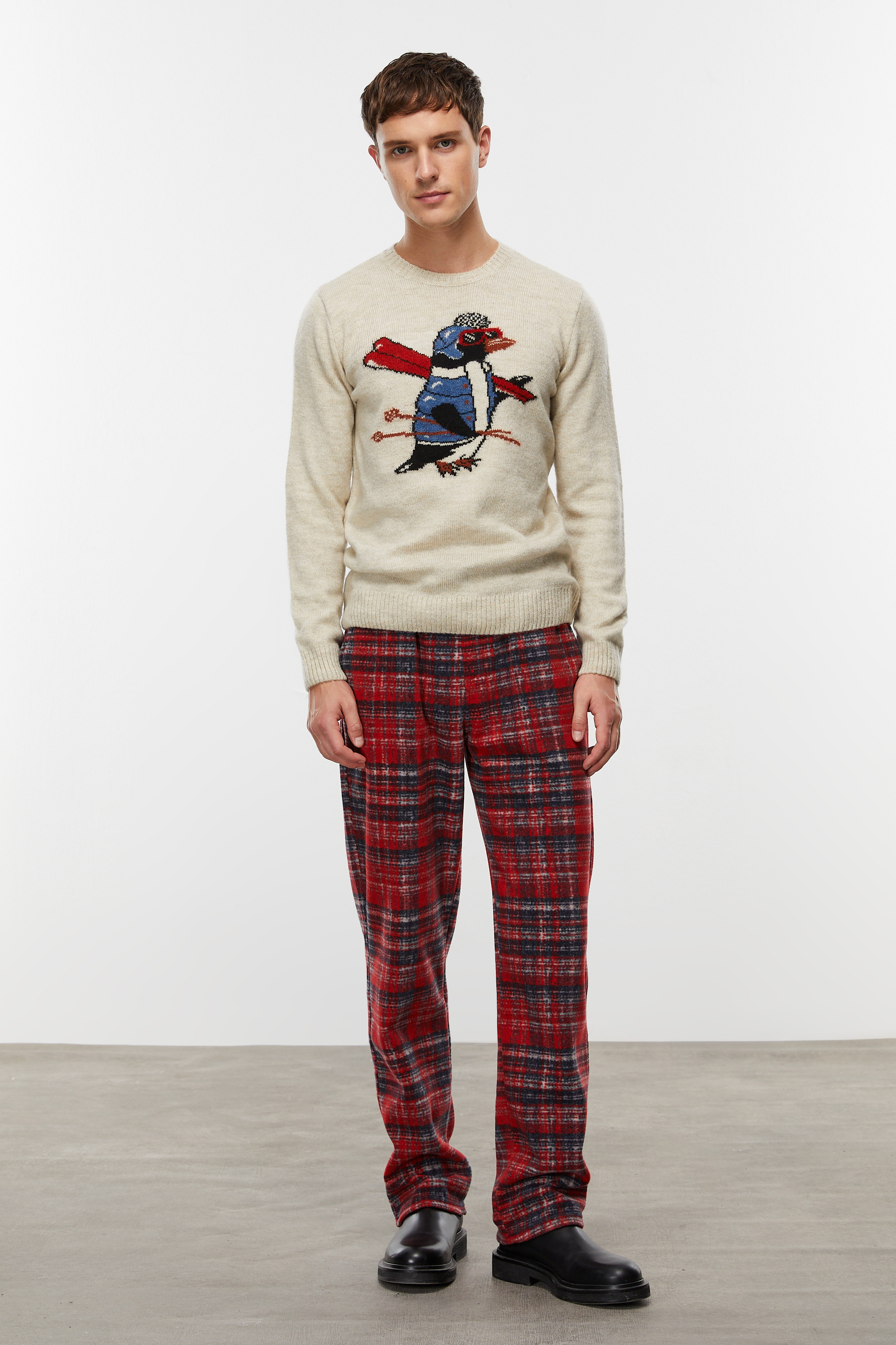 JAKARLI BİSİKLET YAKA TRİKO KAZAK