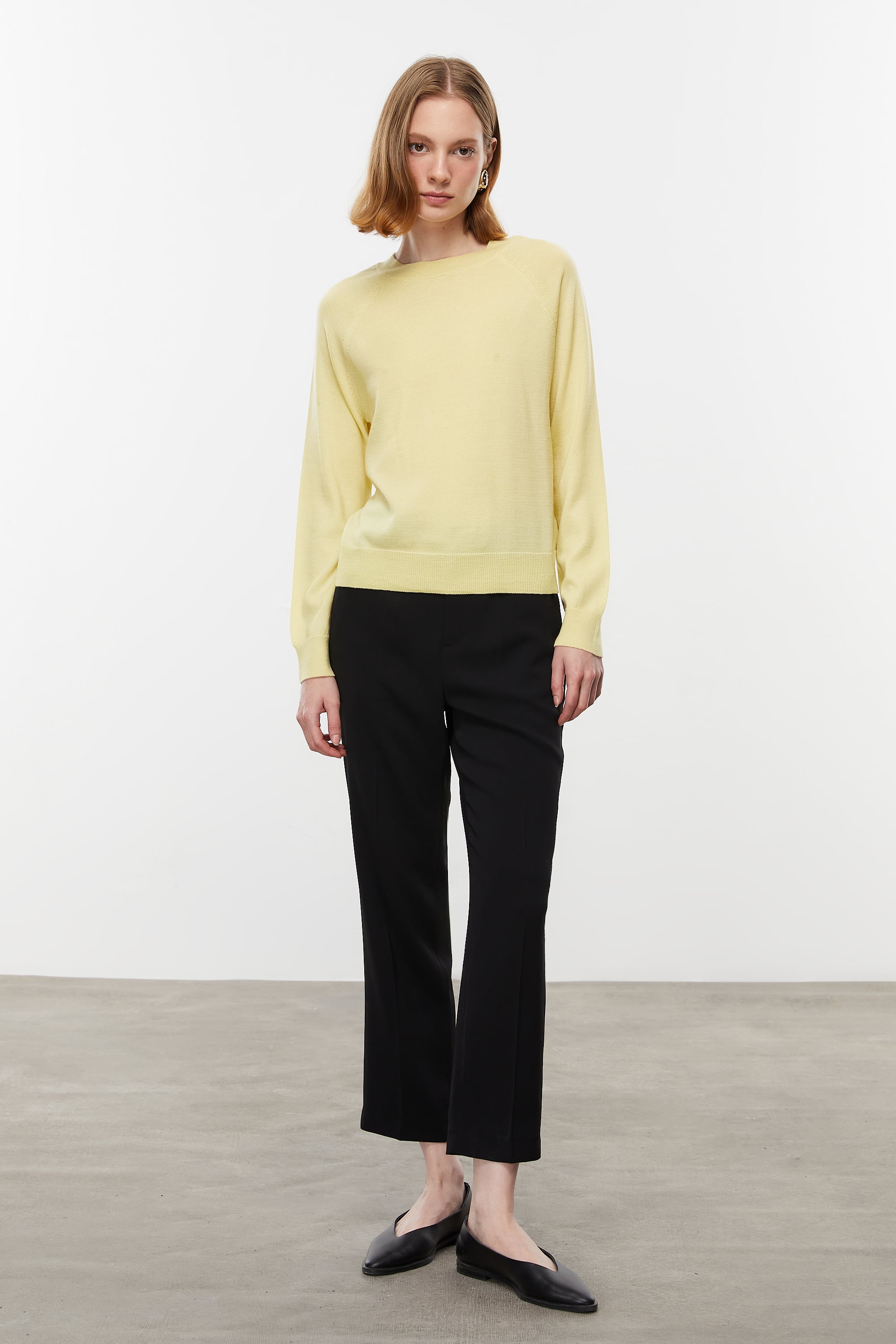 BİSİKLET YAKA MERİNO YÜN KAZAK