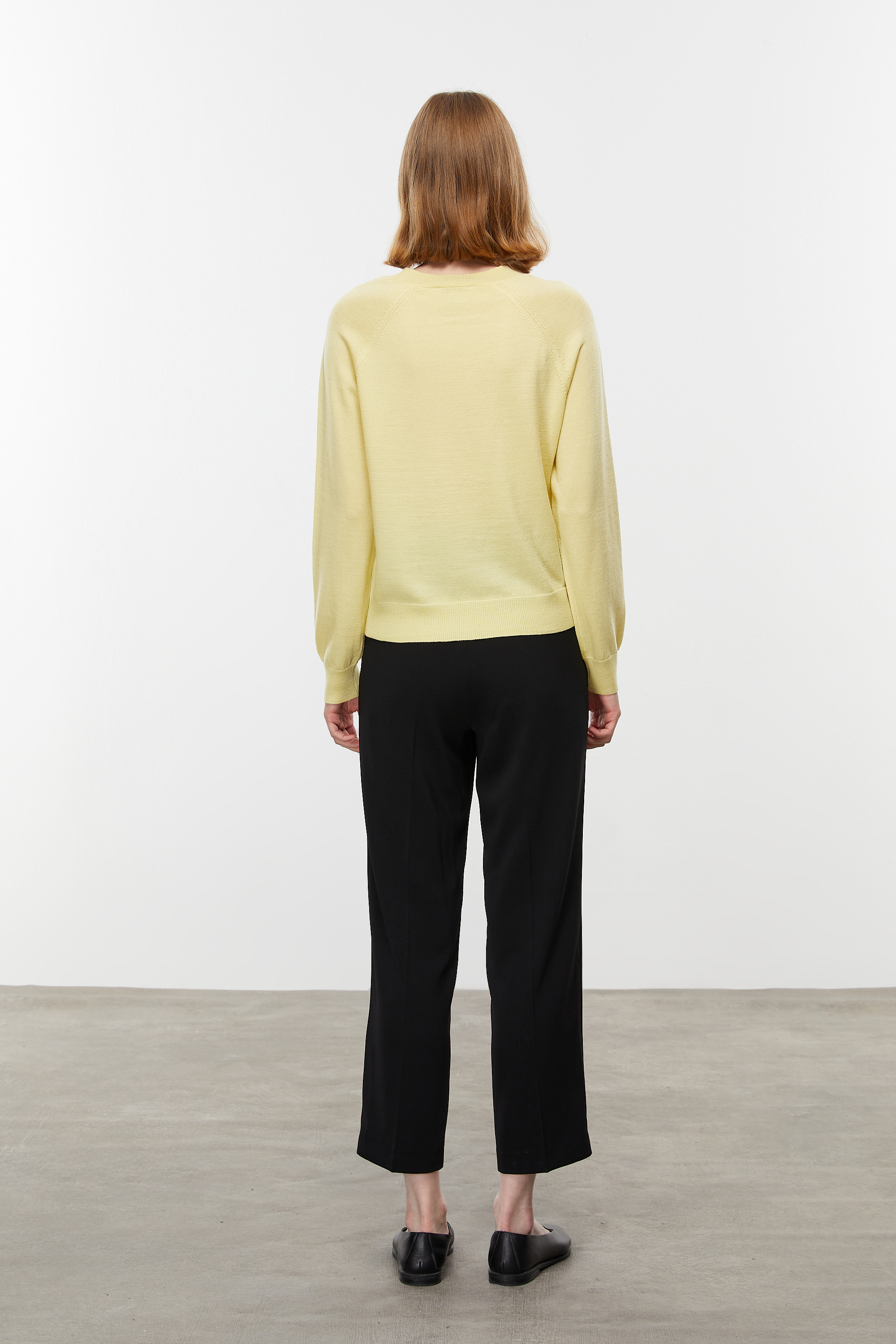 BİSİKLET YAKA MERİNO YÜN KAZAK