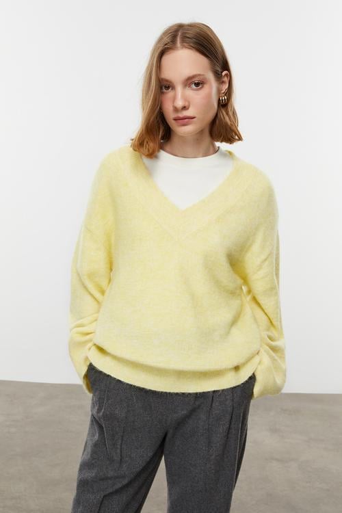  ALPAKA YÜN KARIŞIMLI V YAKA TRİKO KAZAK