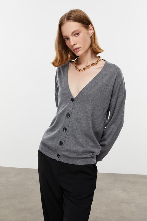  V YAKA MERİNO YÜN HIRKA