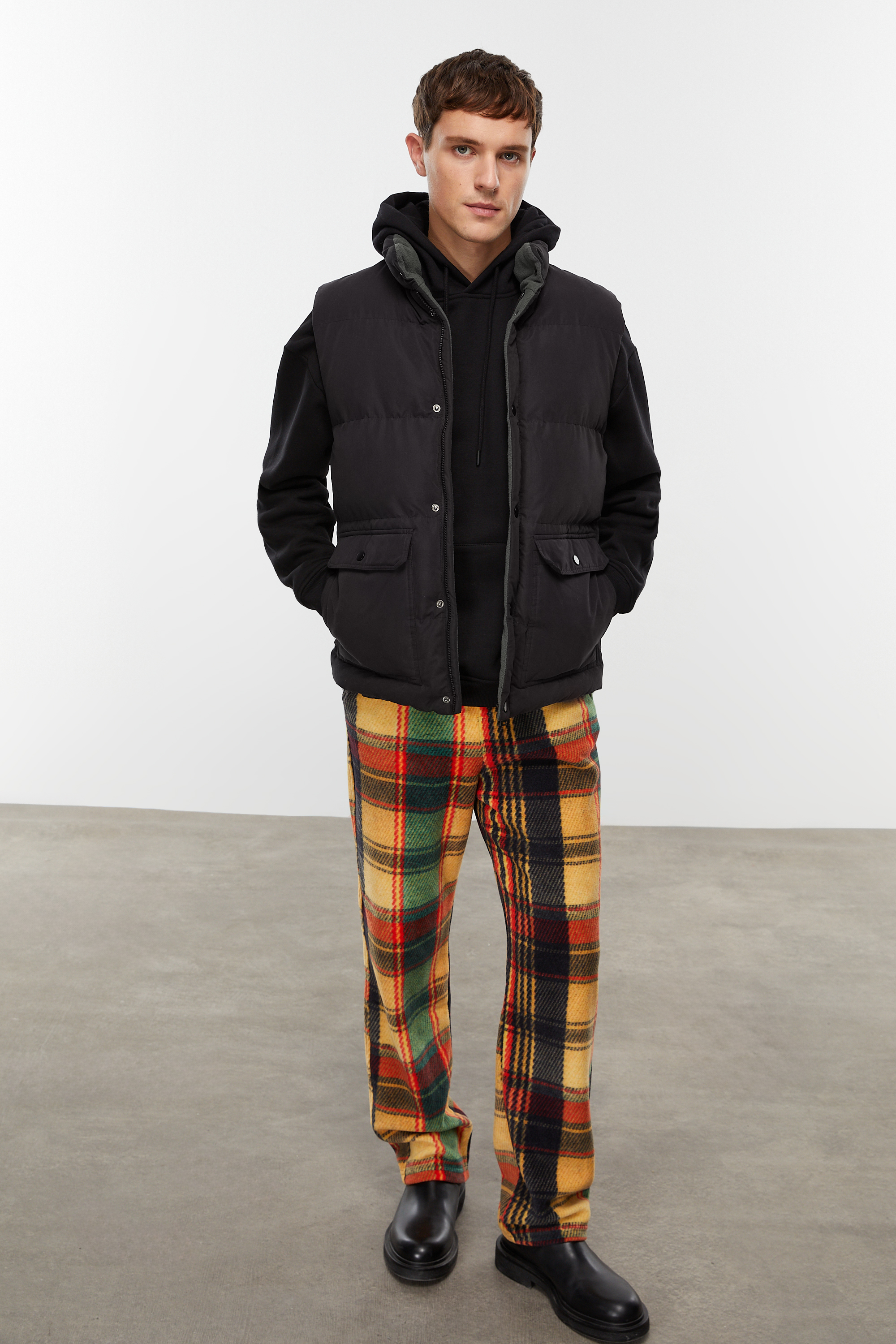 KAPÜŞONLU SWEATSHIRT