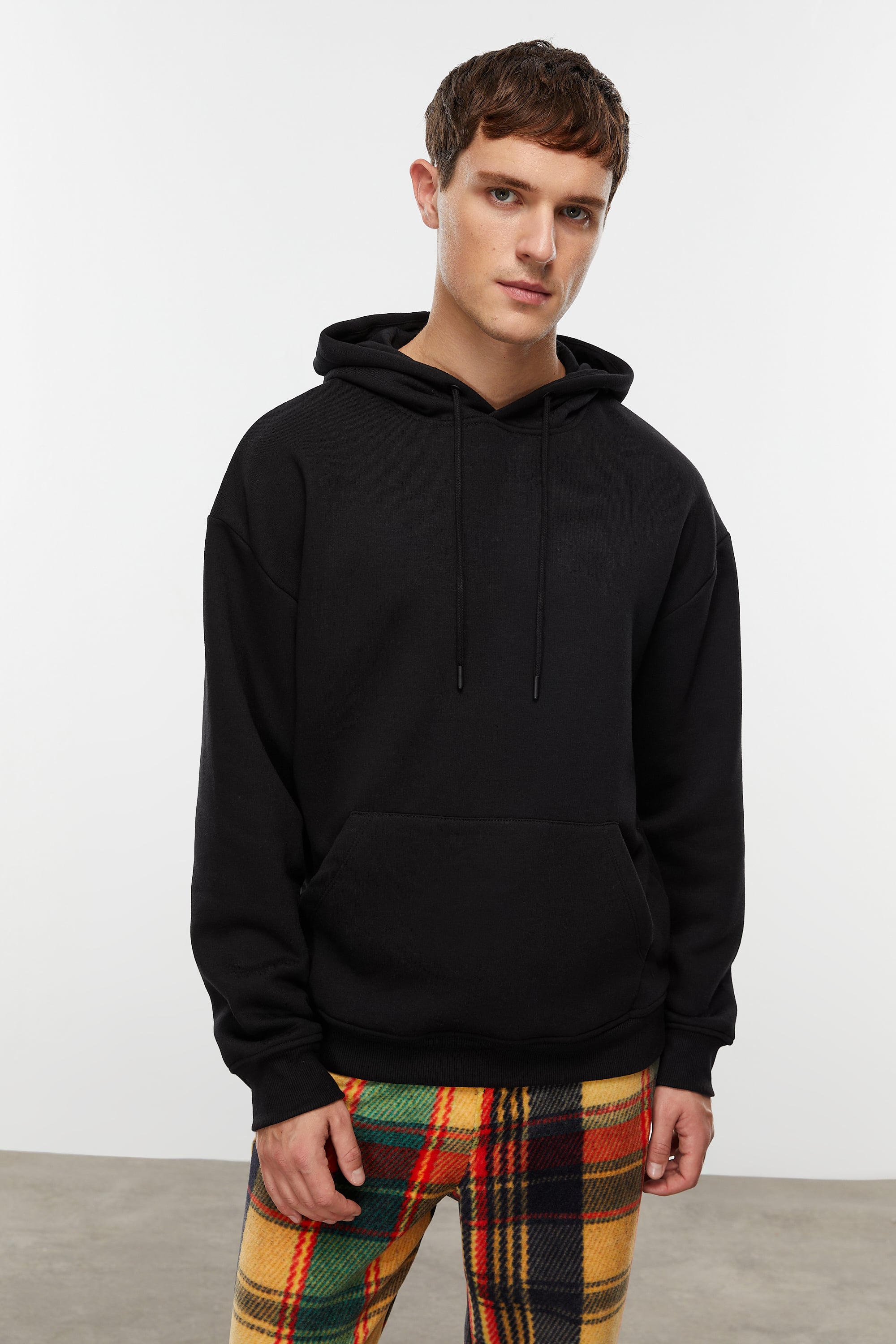 KAPÜŞONLU SWEATSHIRT