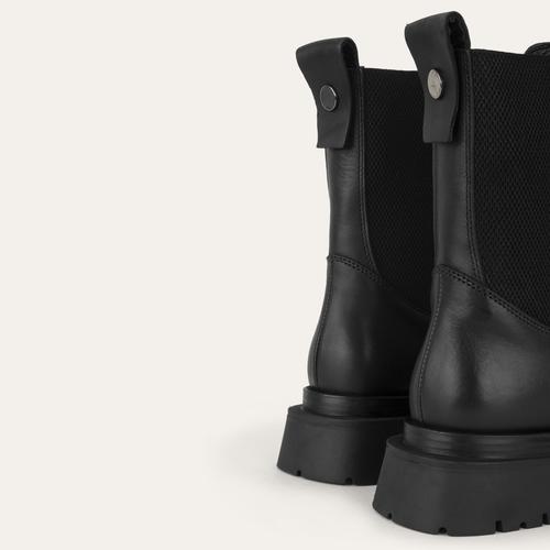  HAKİKİ DERİ CHELSEA BOT