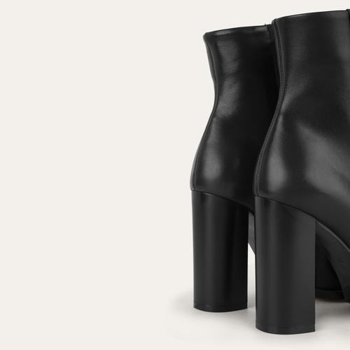  HAKİKİ DERİ TOPUKLU BOT