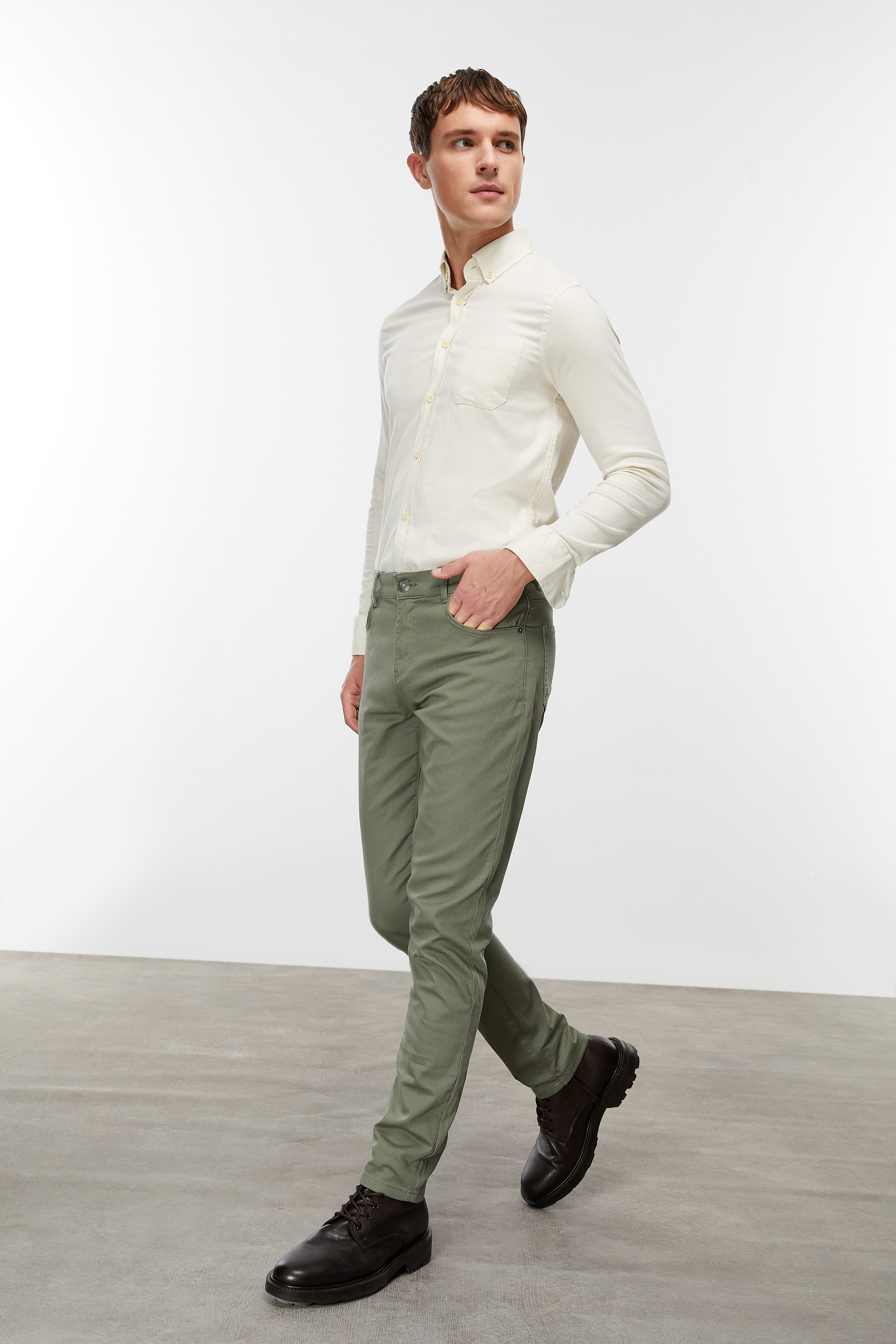 SLIM FIT PANTOLON