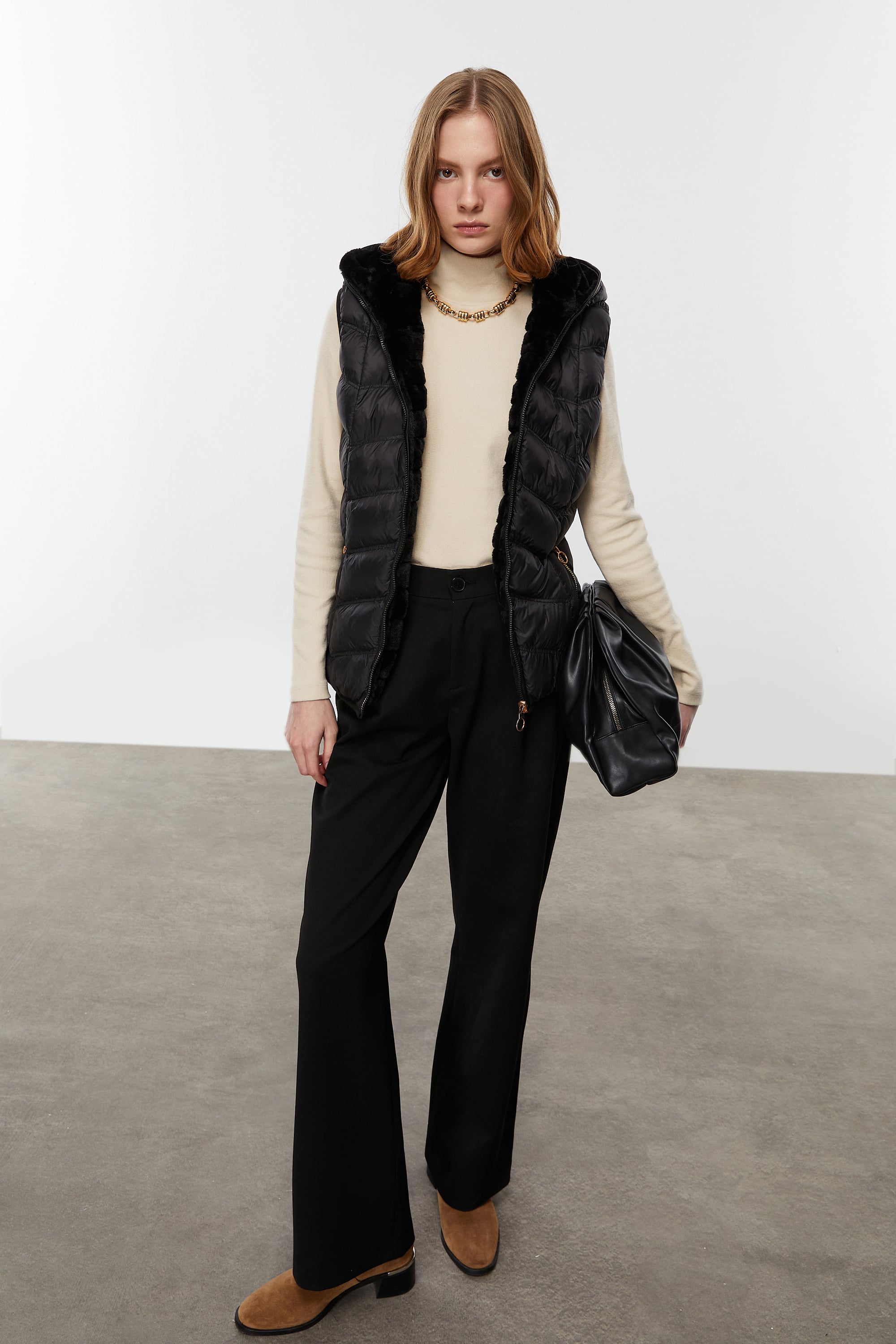 ÇİFT TARAFLI KAPÜŞONLU YELEK