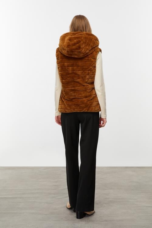  ÇİFT TARAFLI KAPÜŞONLU YELEK