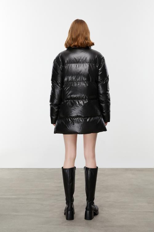  DİK YAKA KAPİTONELİ ŞİŞME MONT