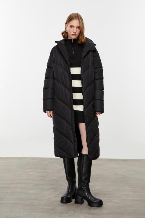  KAPÜŞONLU UZUN ŞİŞME MONT