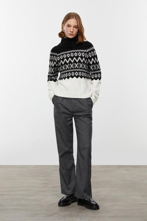  JAKARLI BALIKÇI YAKA TRİKO KAZAK