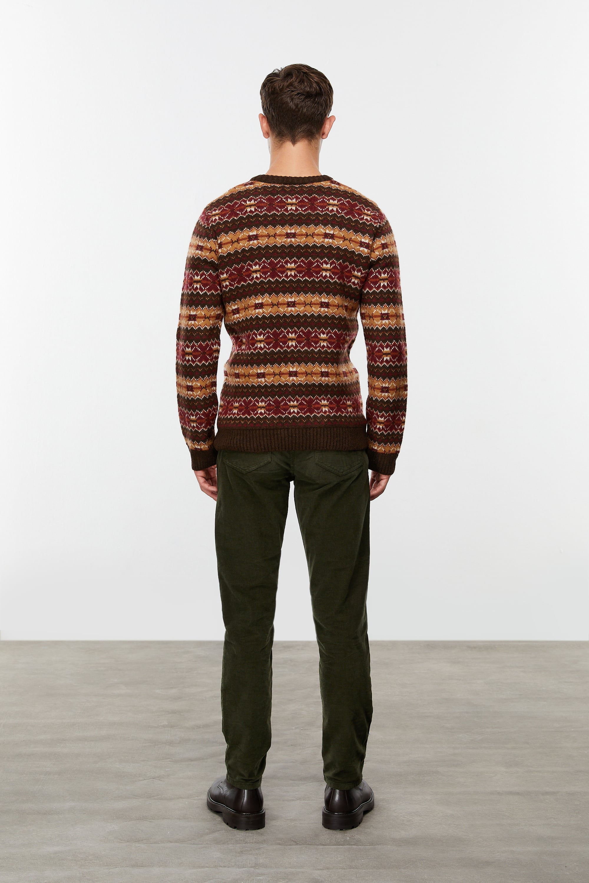 JAKARLI BİSİKLET YAKA TRİKO KAZAK