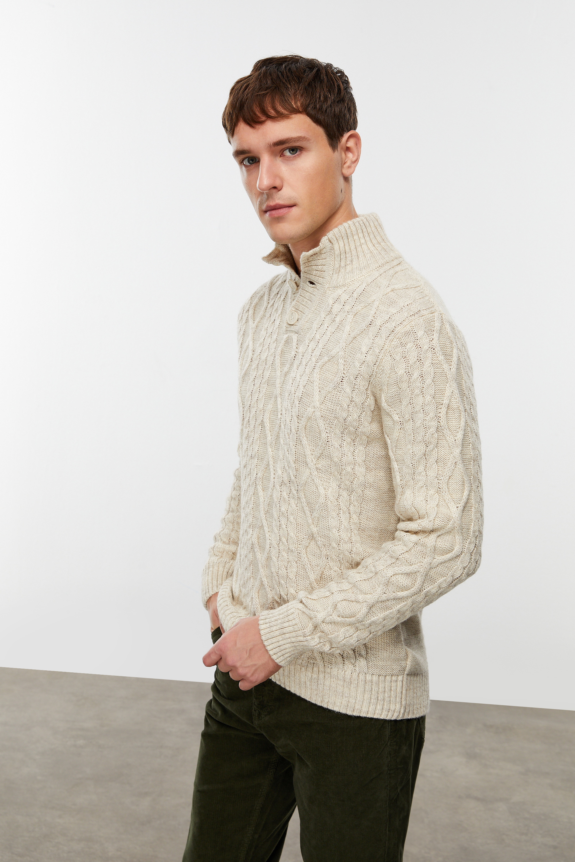 YÜN KARIŞIMLI SAÇ ÖRGÜLÜ TRİKO KAZAK