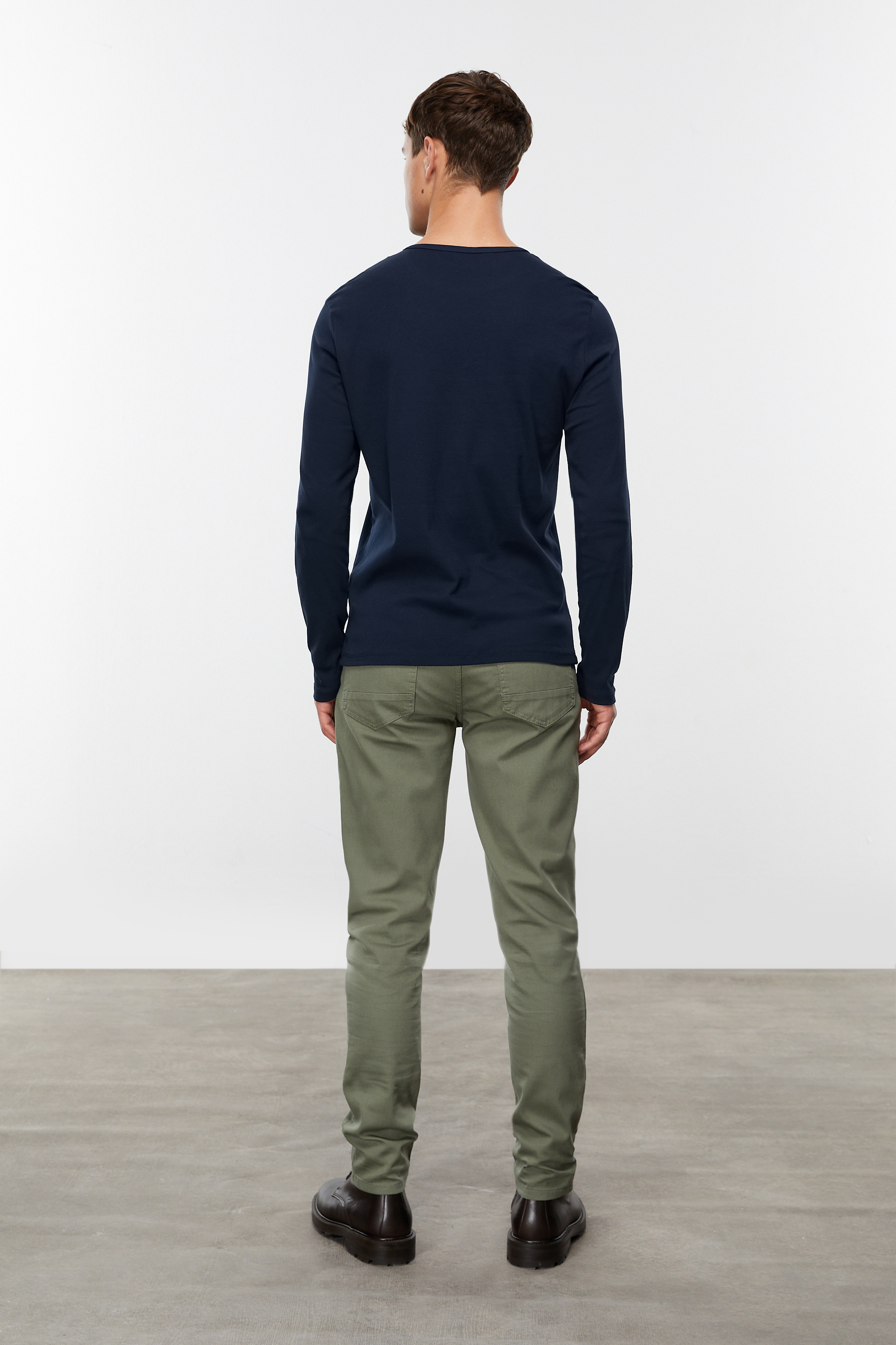 BİSİKLET YAKA UZUN KOLLU T-SHIRT