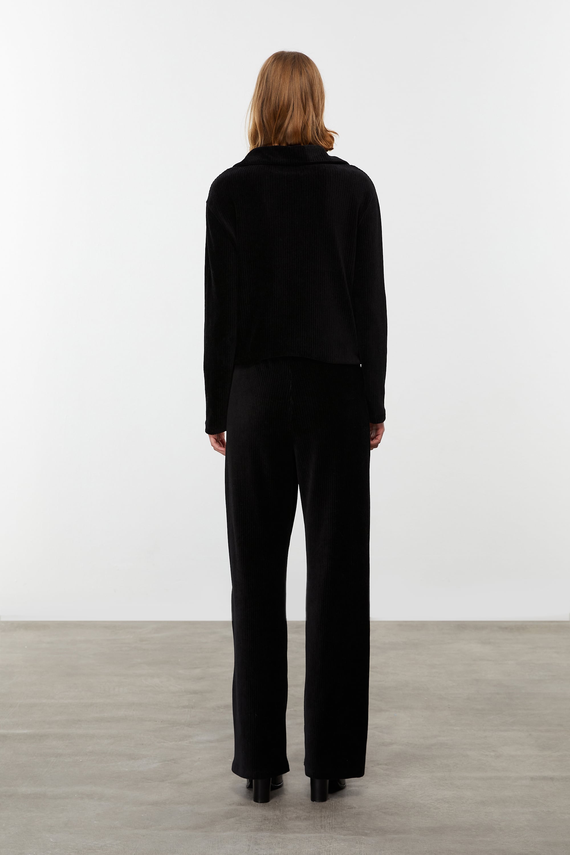 KADİFE DOKULU WIDE LEG EŞOFMAN ALTI