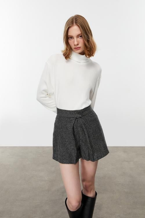  DOKULU MİNİ ŞORT ETEK