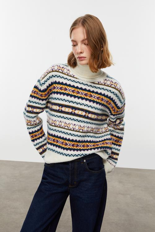  JAKARLI BALIKÇI YAKA TRİKO KAZAK