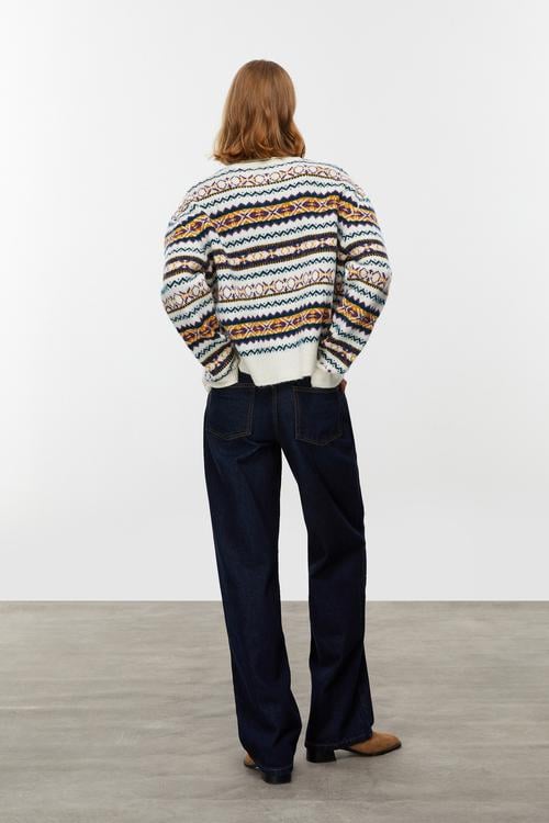  JAKARLI BALIKÇI YAKA TRİKO KAZAK