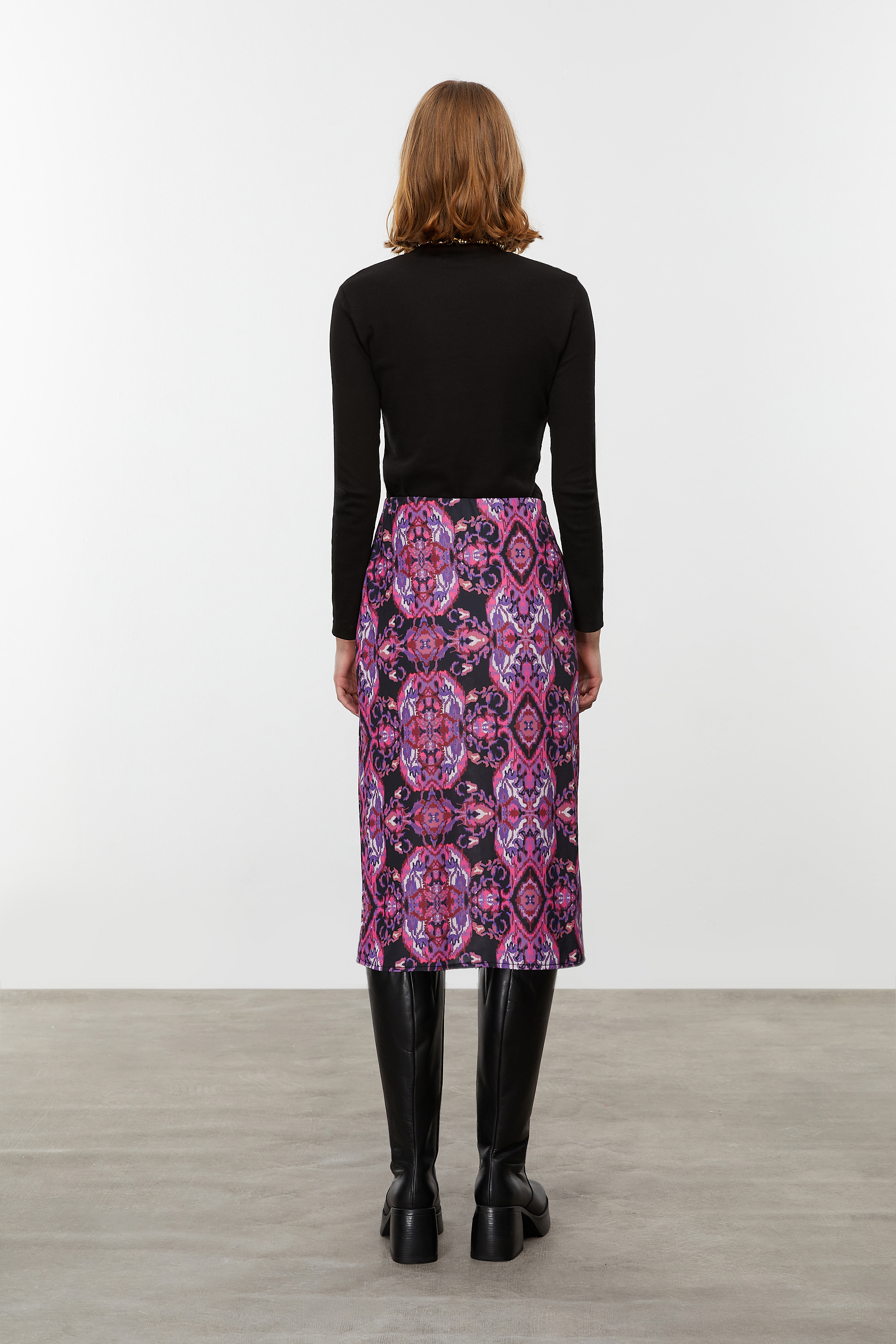 ETNİK DESENLİ YIRTMAÇLI MİDİ ETEK