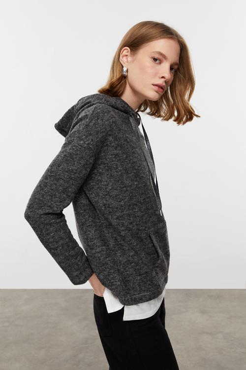  KAPÜŞONLU SWEATSHIRT