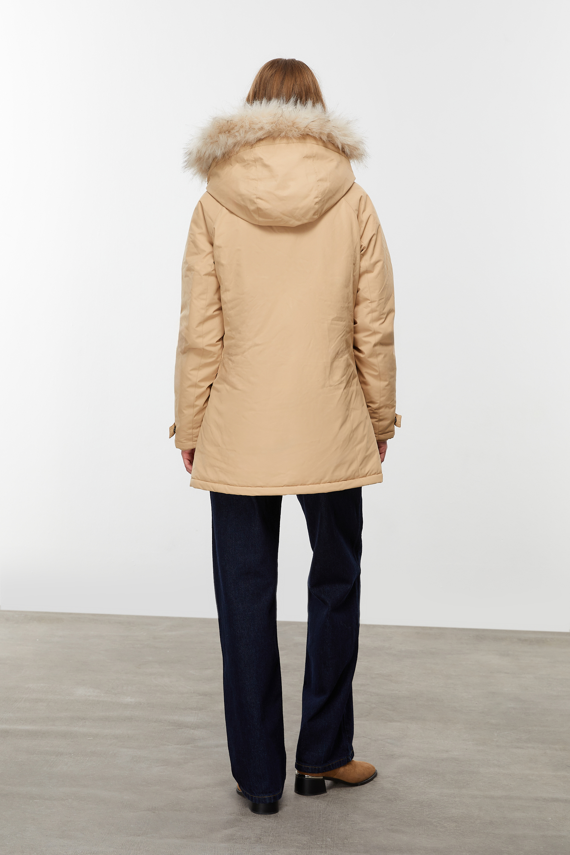 SUNİ KÜRK DETAYLI ŞİŞME MONT