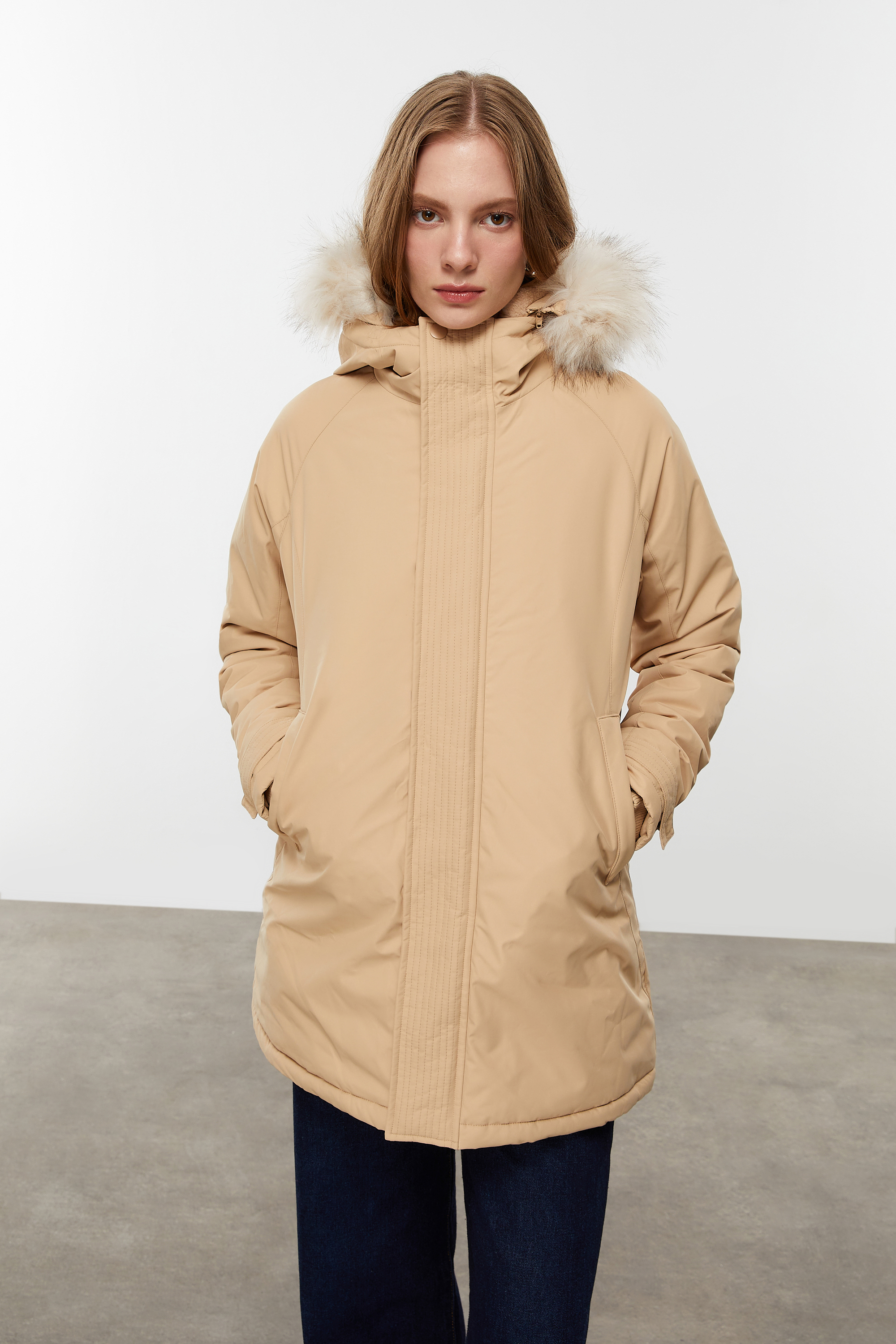 SUNİ KÜRK DETAYLI ŞİŞME MONT