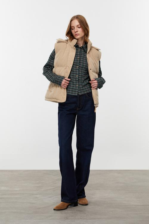  KADİFE DOKULU ÇIKARILABİLİR KAPÜŞONLU YELEK